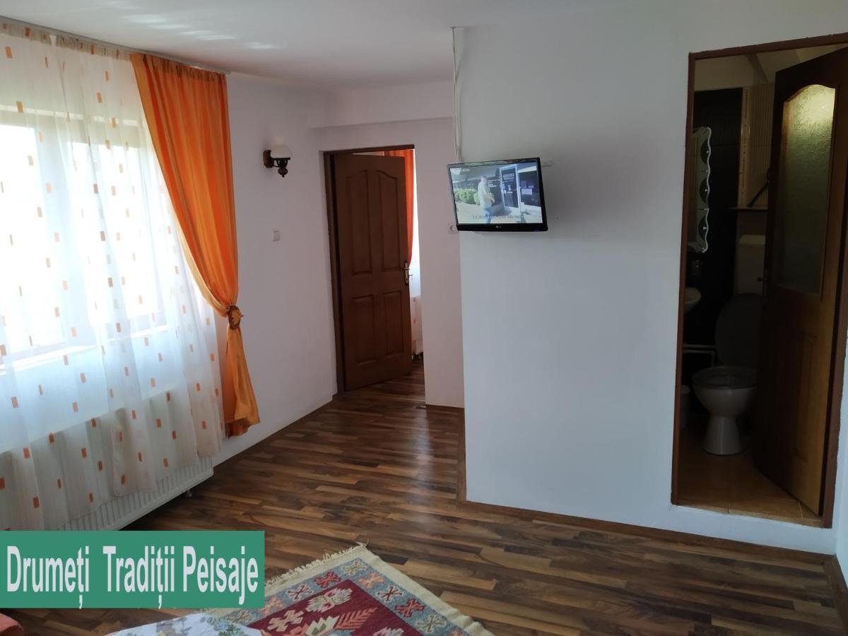 La Trovantzi Horezu Kamer foto