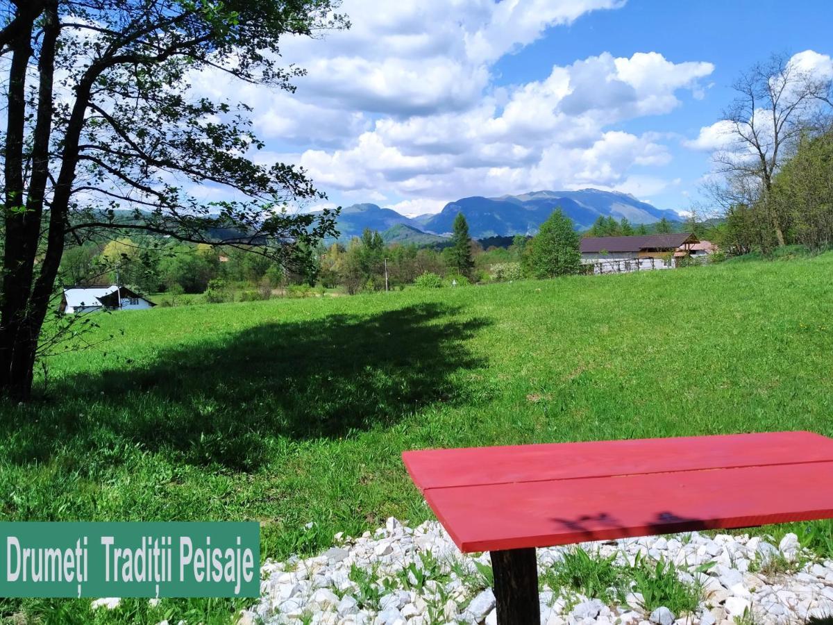 La Trovantzi Horezu Buitenkant foto